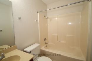 1100 Goodhue Dr - Photo 1 of 1