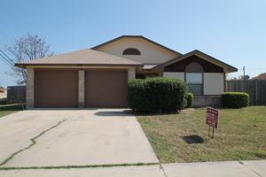 featured image of 1100 Goodhue Dr