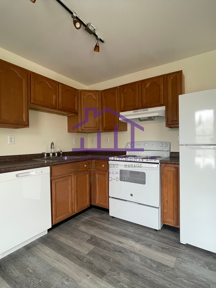 260 Main St #4 - Photo 2 of 7