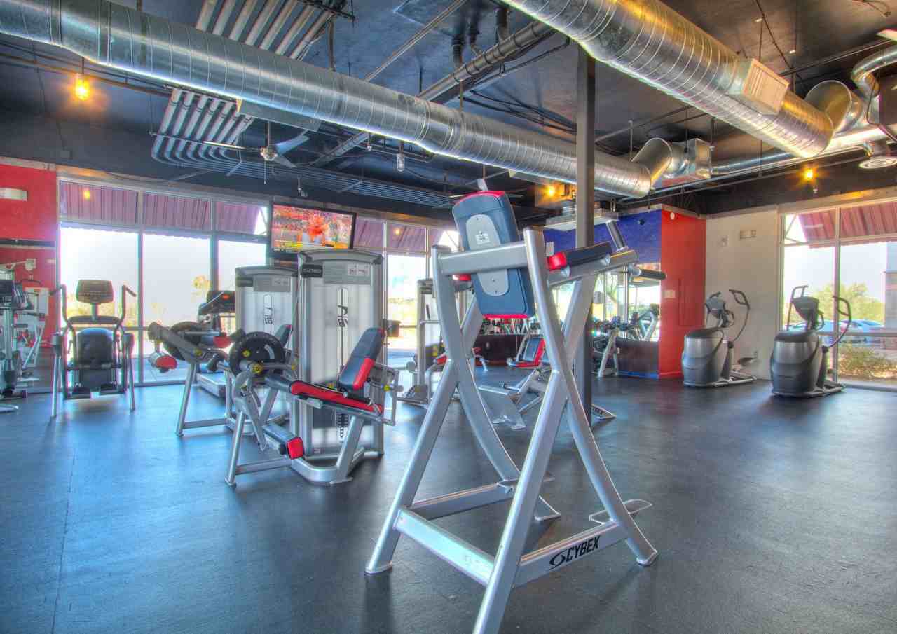 The Seasons Apartments Tucson - Photo 4 of 35