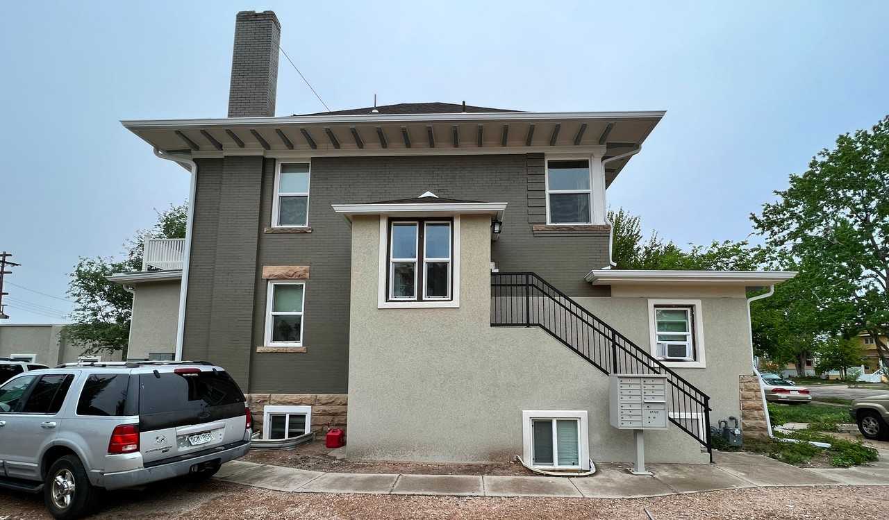 825 12th Street #09 - Photo 2 of 32