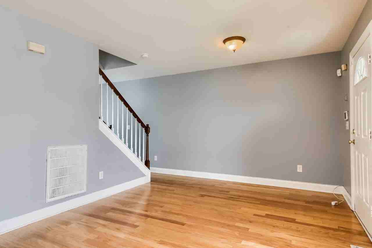 4900 Windsprint Way - Photo 3 of 25