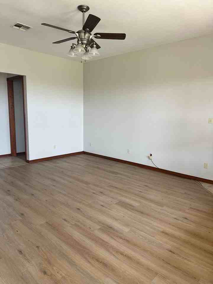 5306 Sw Tyler Ave - Photo 3 of 36