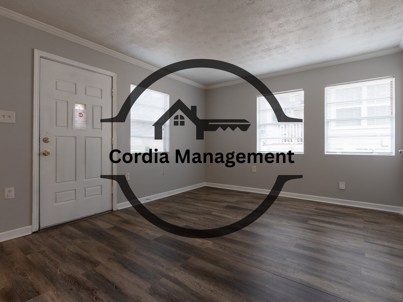 2004 Westwood Ave Sw - Photo 2 of 15