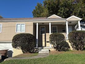 706 S Benbow Rd - Photo 1 of 1