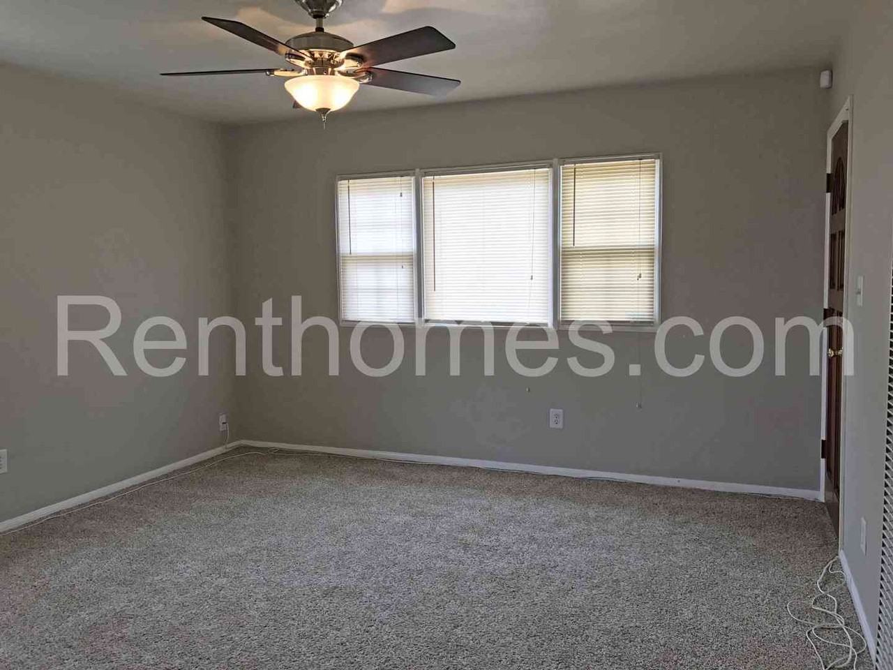 2758 Hornblend Street - Photo 4 of 7