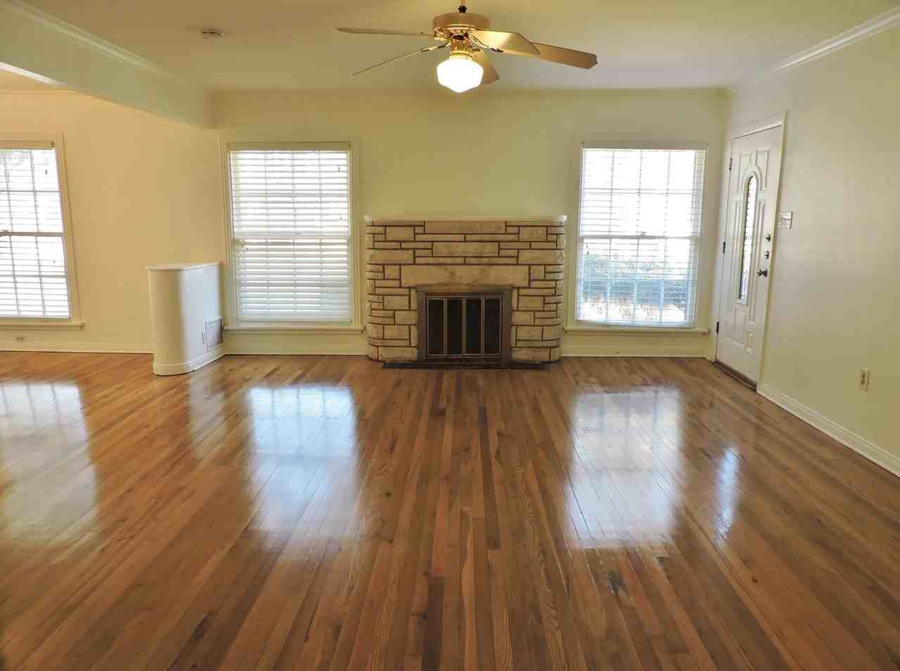 3425 Westcliff Rd S - Photo 2 of 27