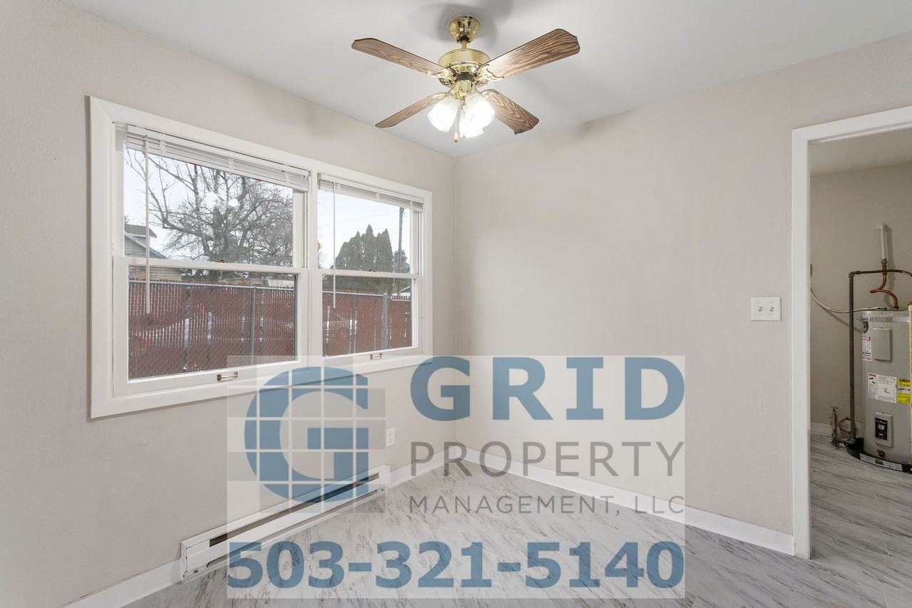 10048 Se Harold St - Photo 7 of 31