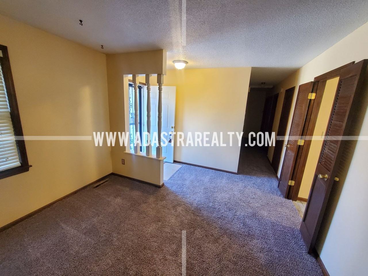 5327 E 100th St - Photo 2 of 32