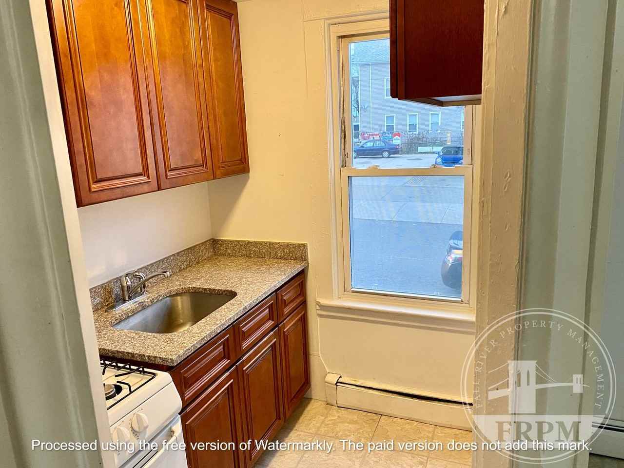 2201 Purchase St - Photo 3 of 19