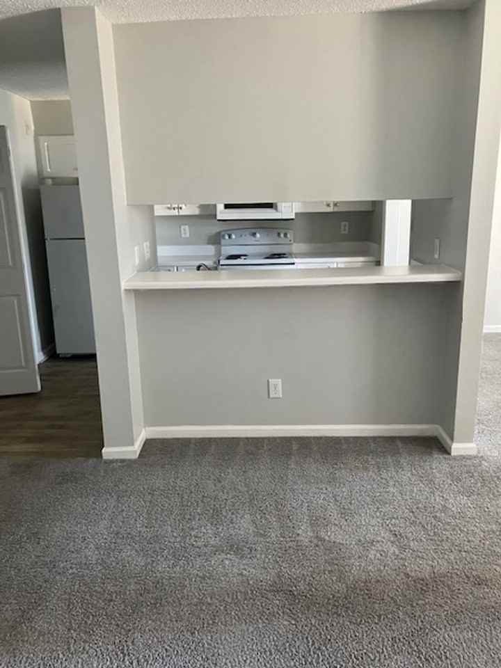 721 Melba Court - Photo 4 of 13