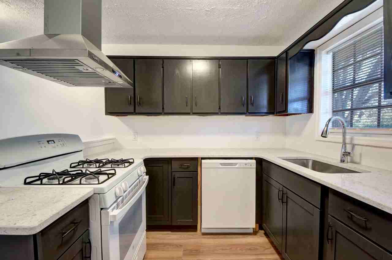 1313 Glenn Circle #B - Photo 2 of 17