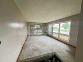 featured image of 602 E Ash St