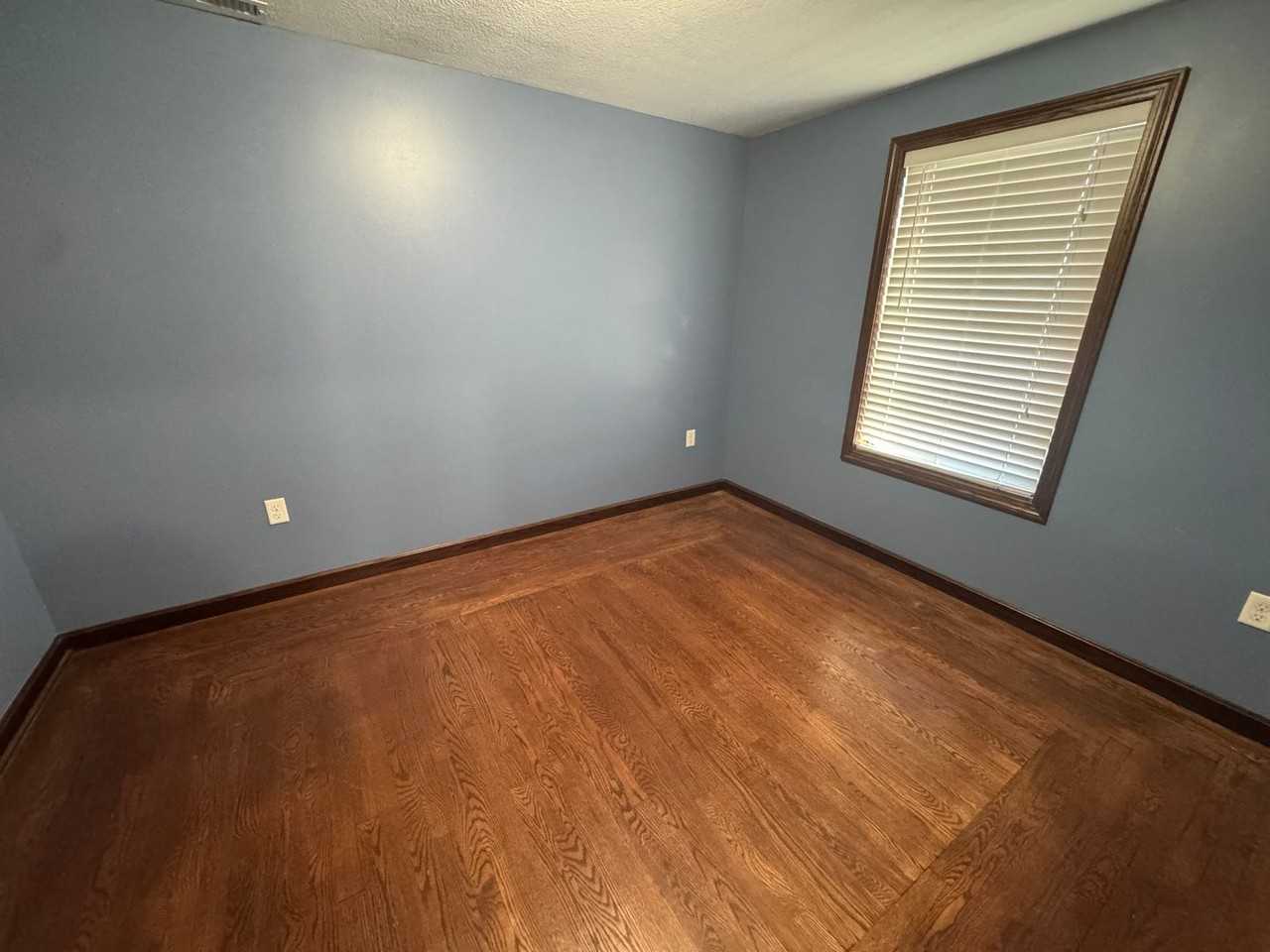 242 S Market St - Photo 7 of 8