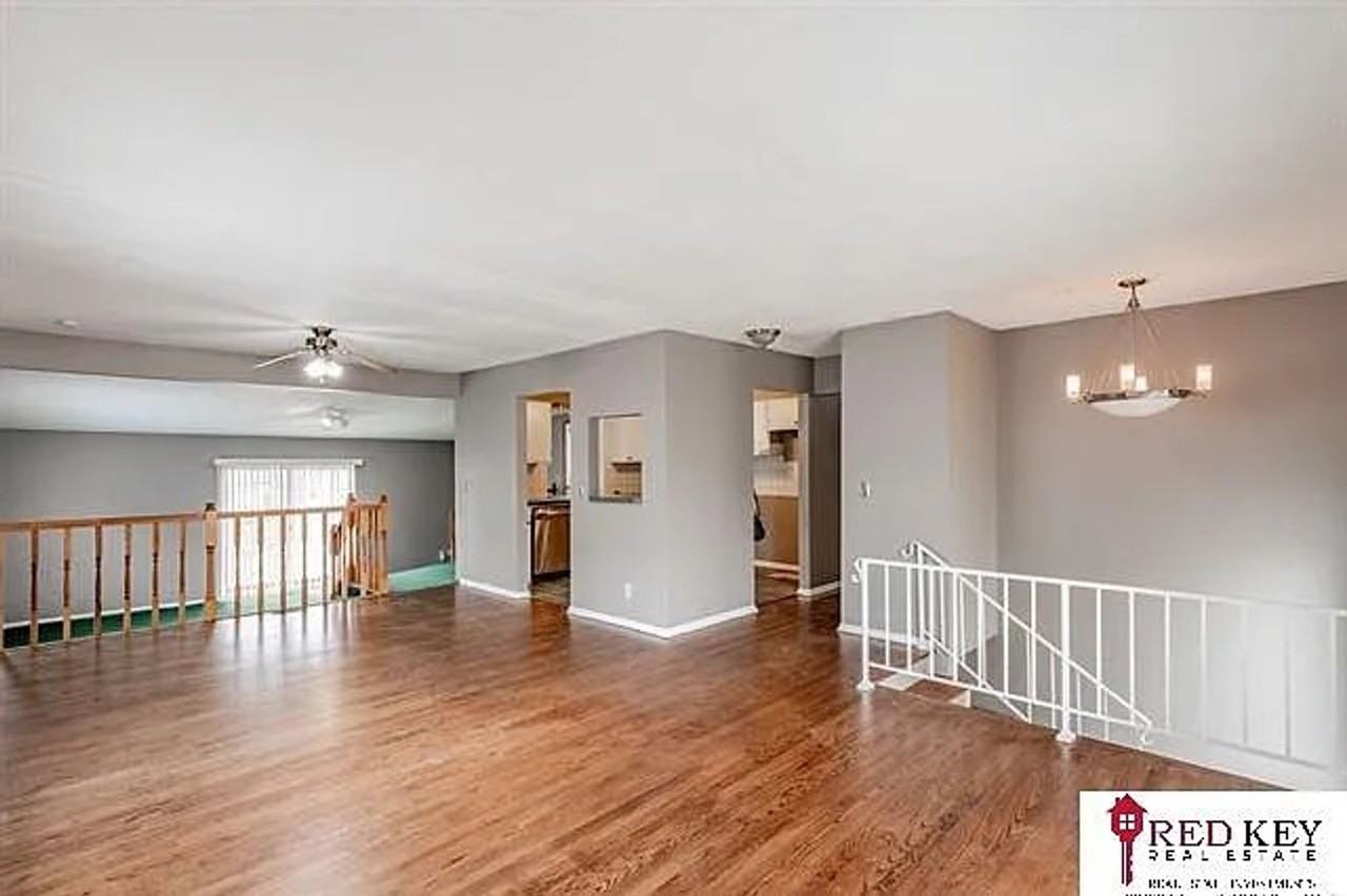 4962 S 142nd St - Photo 2 of 9