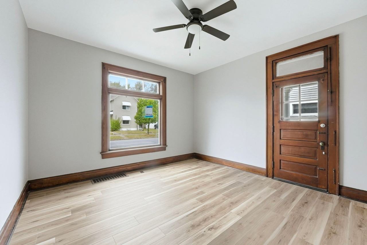 444 E Suttenfield St - Photo 2 of 20