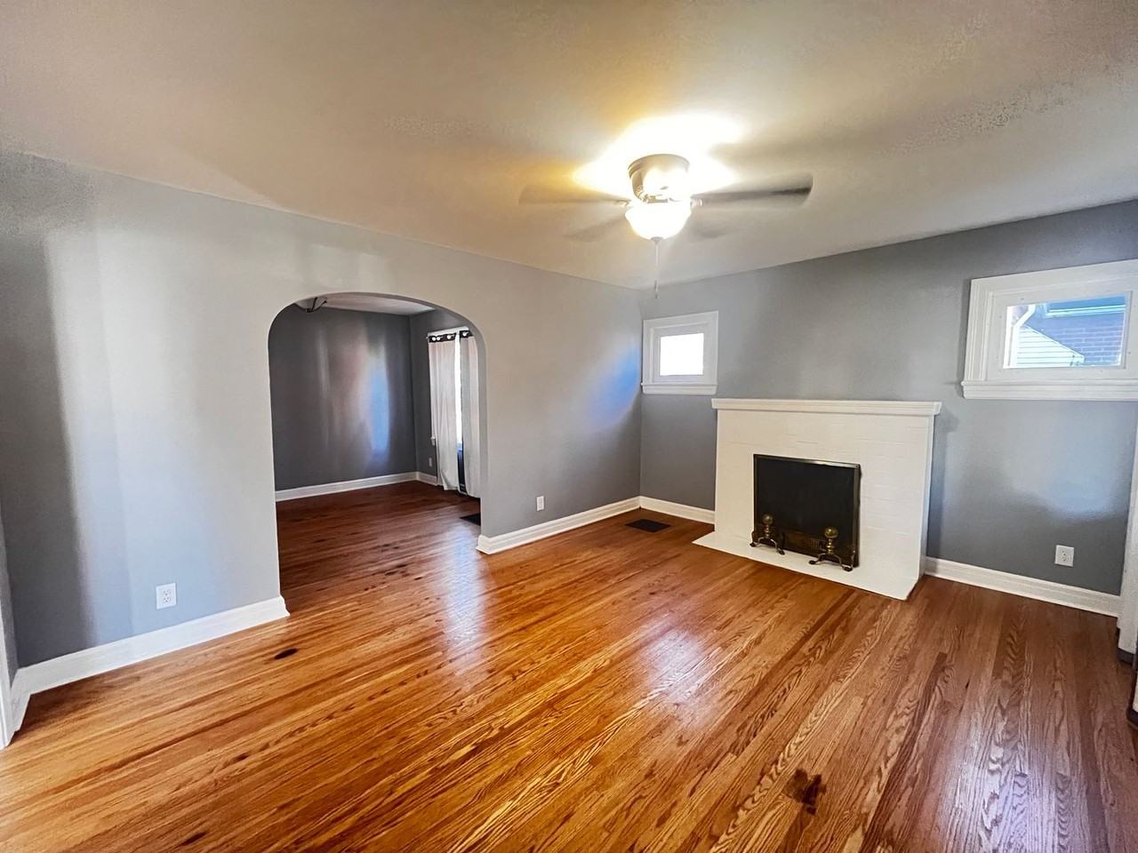 932 Hess Ln - Photo 2 of 24