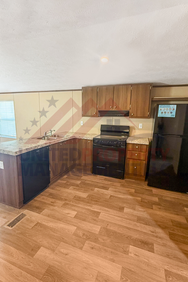 7824 N Dal Paso St - Photo 7 of 9
