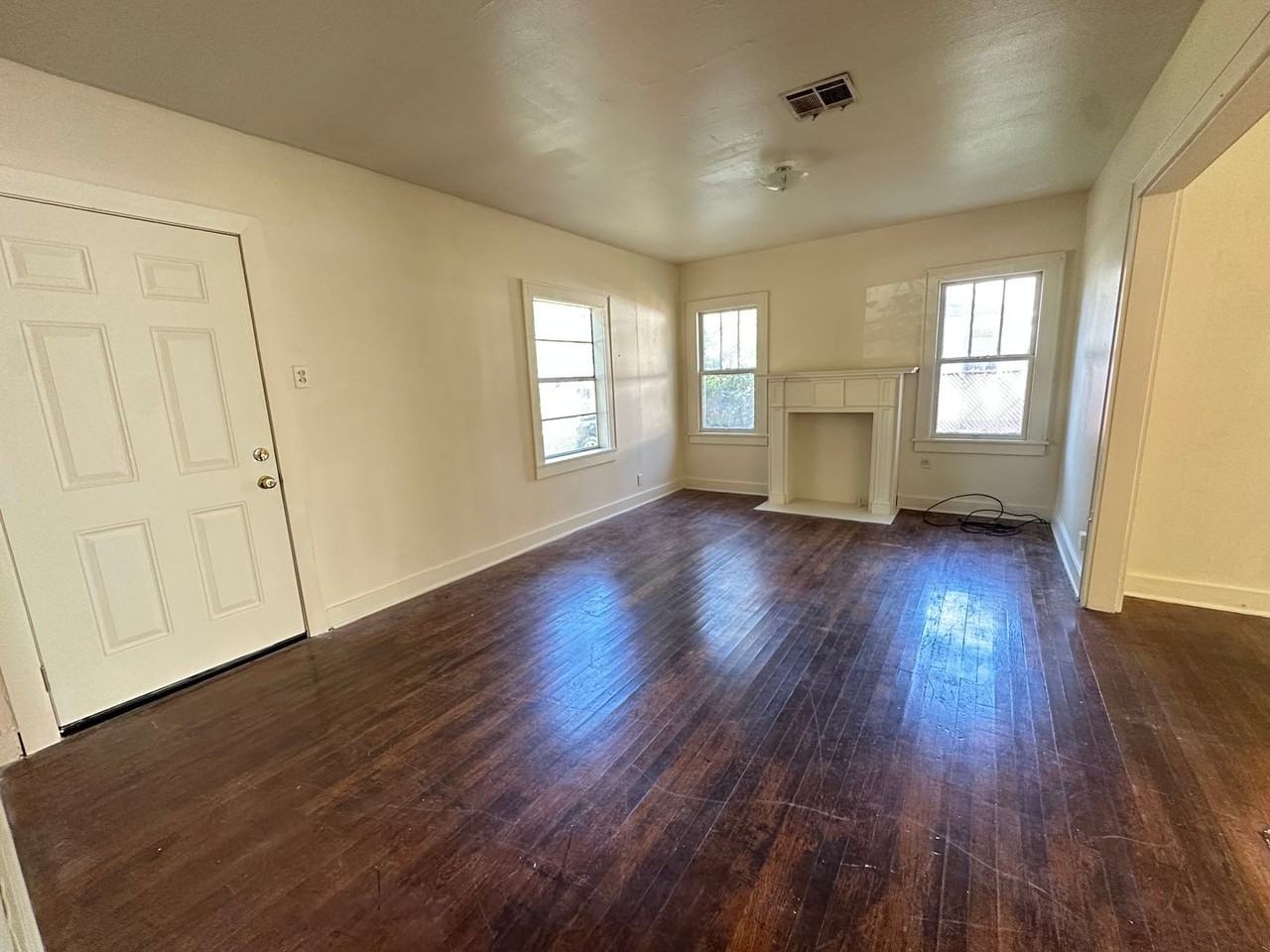 507 Darbonne Street - Photo 2 of 7