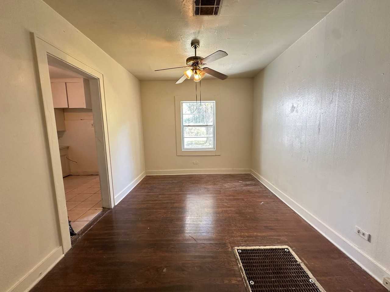 507 Darbonne Street - Photo 3 of 7