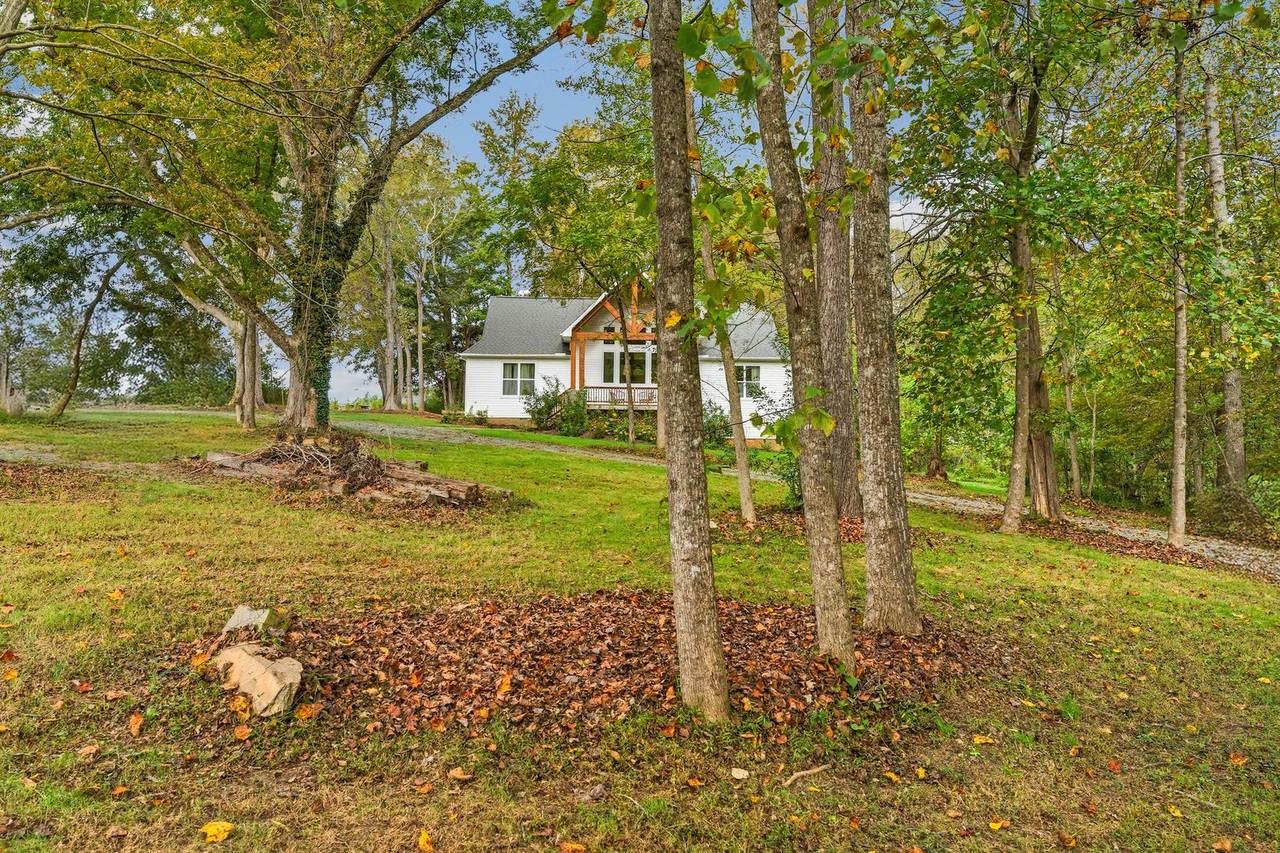 9464 Morrow Mill Rd - Photo 2 of 18