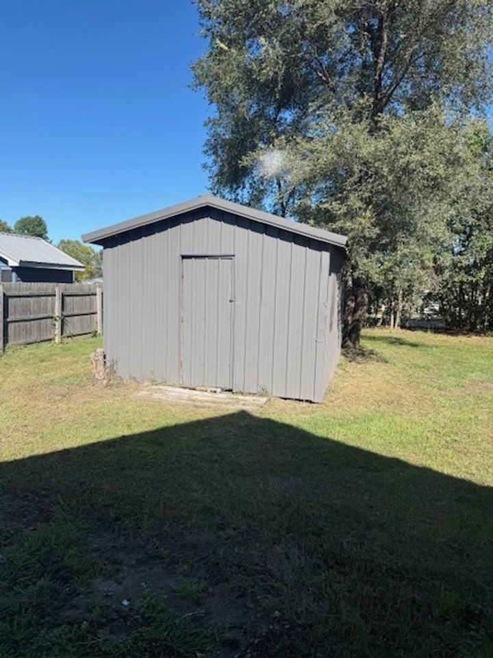 1214 W Rogers St - Photo 2 of 12