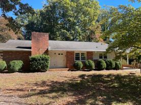 2569 Lake Forest Dr - Photo 1 of 1