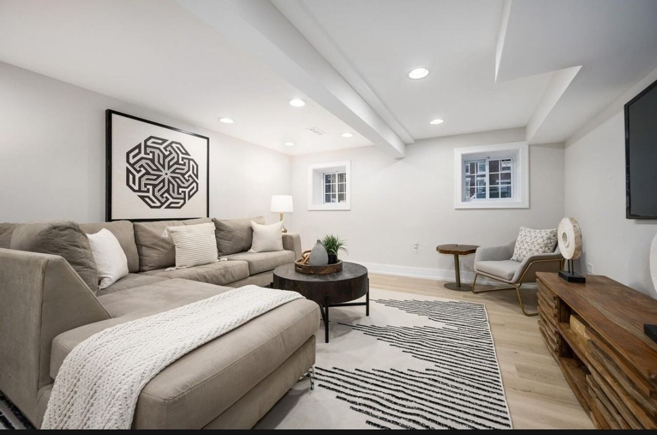 8536 S Morgan St - Photo 7 of 19