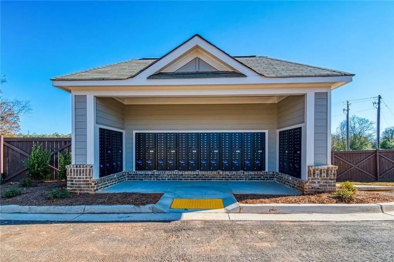 7077 Branch Creek Cv - Photo 6 of 16