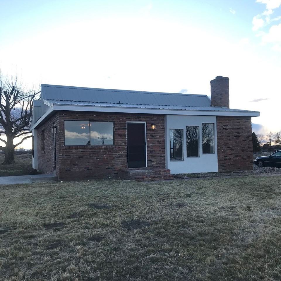 1869 Fairway Dr Ne - Photo 3 of 27