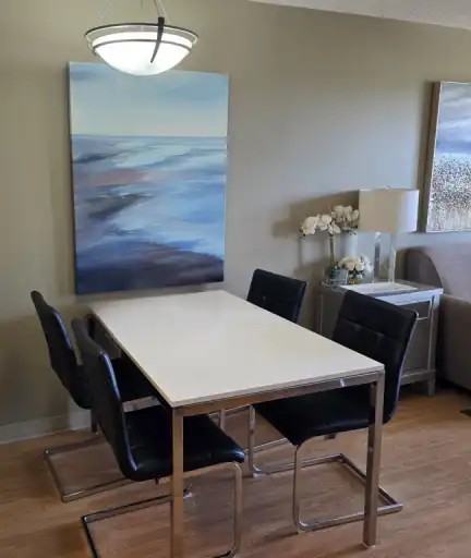 243 Queen St - Photo 6 of 7