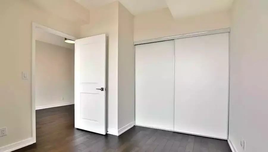 510 Curran Place - Photo 5 of 9