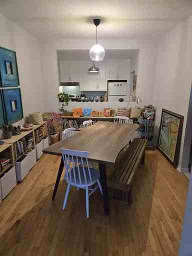 223 Fairview Avenue - Photo 4 of 13