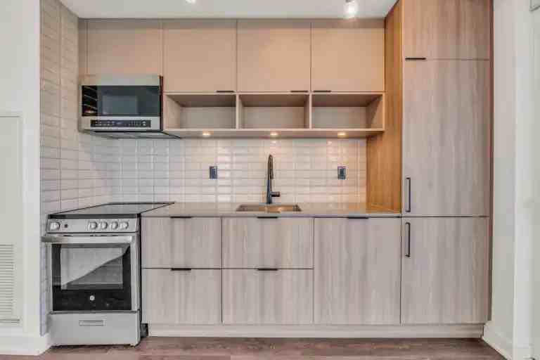 180 Mill Street - Photo 7 of 22