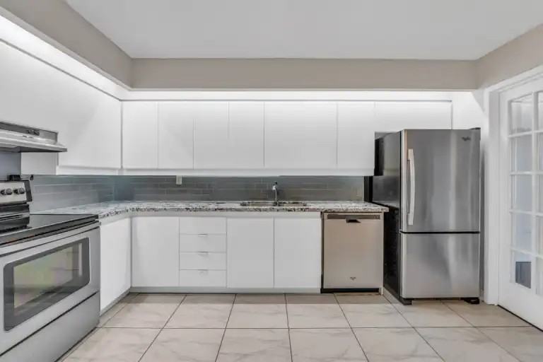 110 Bloor Street West - Photo 5 of 22