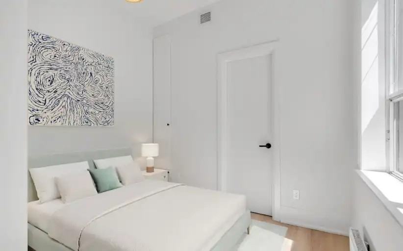 1542 King Street West - Photo 6 of 11