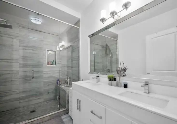 2243 Dundas Street West - Photo 6 of 8