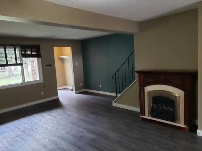 113 Hardisty Avenue - Photo 4 of 9