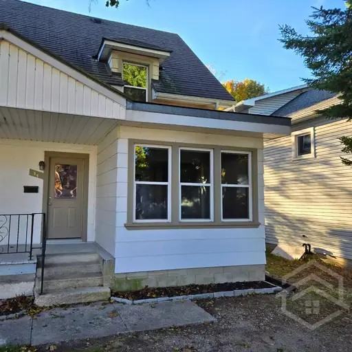 51 Frank St - Photo 2 of 8