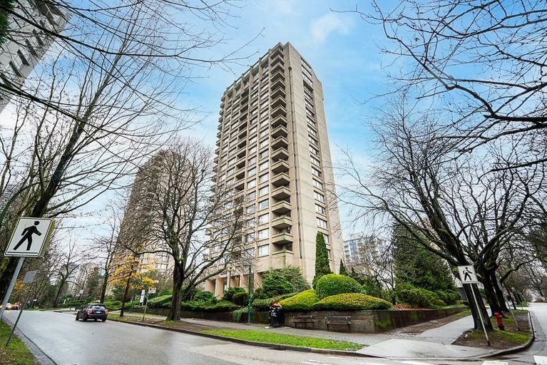 1260 Nelson St #1204