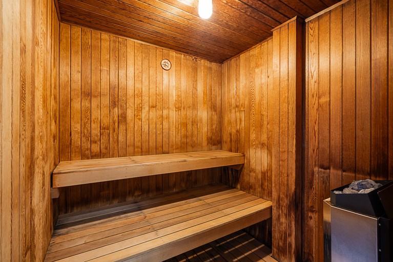 1260 Nelson St #1204 - Photo 5 of 10