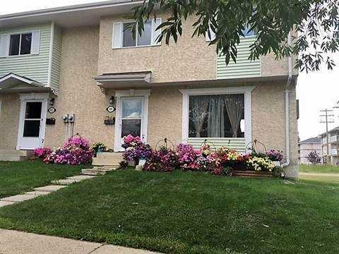 1503 9 Ave - Photo 2 of 21