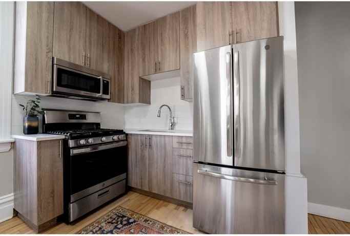 185 Rochester Street - Photo 2 of 18