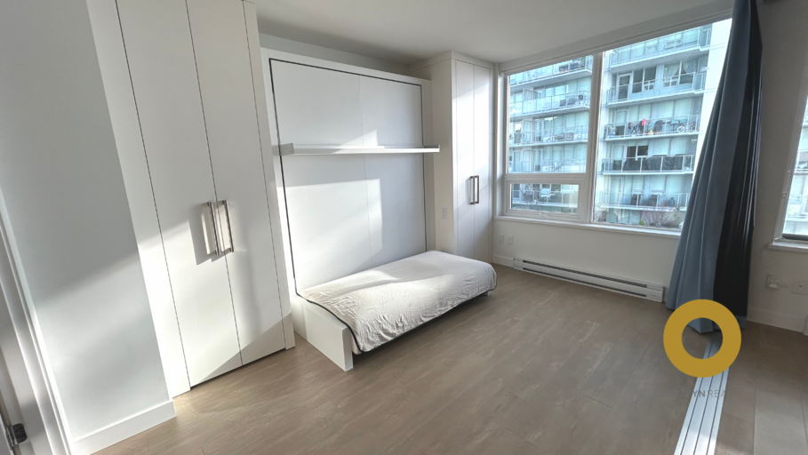 988 Quayside Drive #8thF - Photo 7 of 14