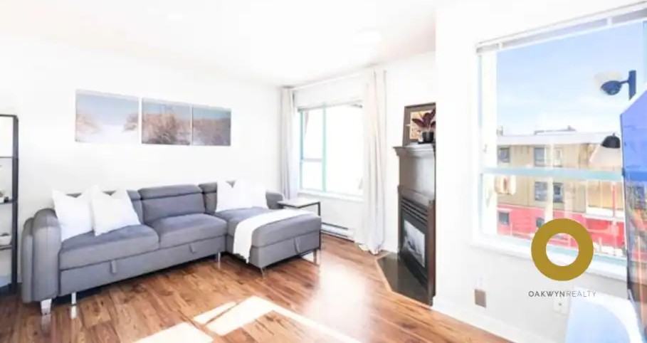 1085 West 17th St #302 - Photo 2 of 14