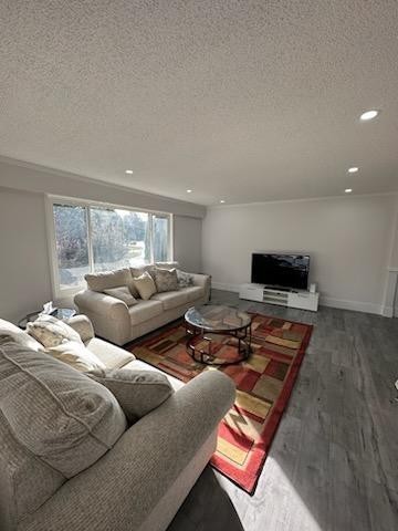 475 Naismith Ave - Photo 4 of 14