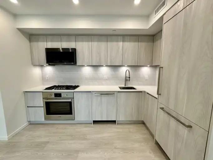 3268 Vanness Avenue - Photo 4 of 20