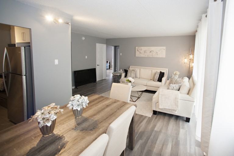 1421 Brookdale Ave #415 - Photo 4 of 8