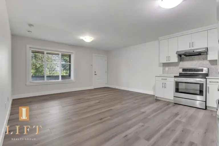 16695 31b Avenue - Photo 4 of 12