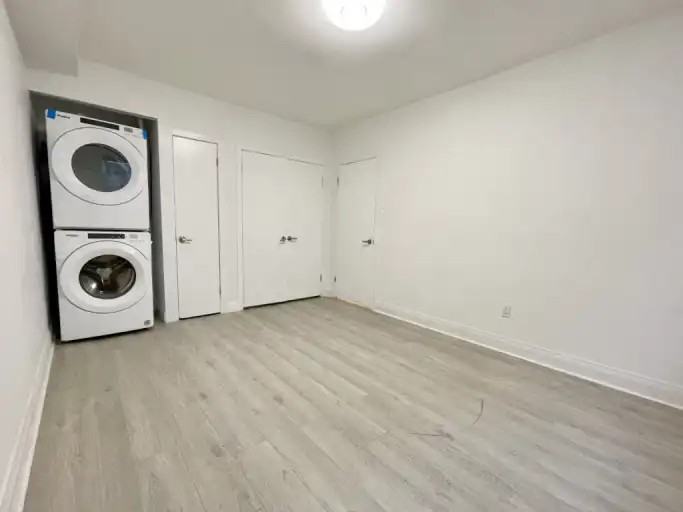 1980 Eglinton Ave W #2 - Photo 4 of 8